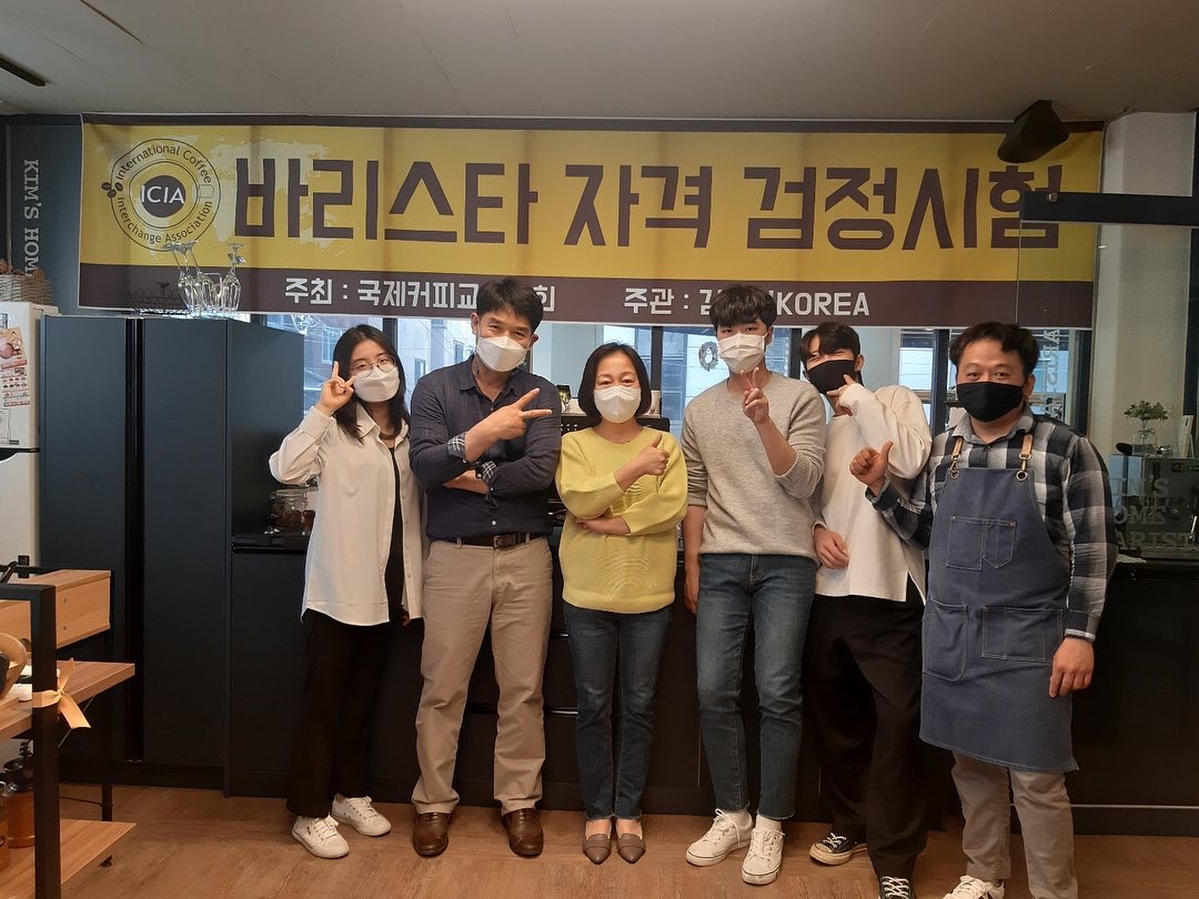 오랜만에 소식 전합니다^^