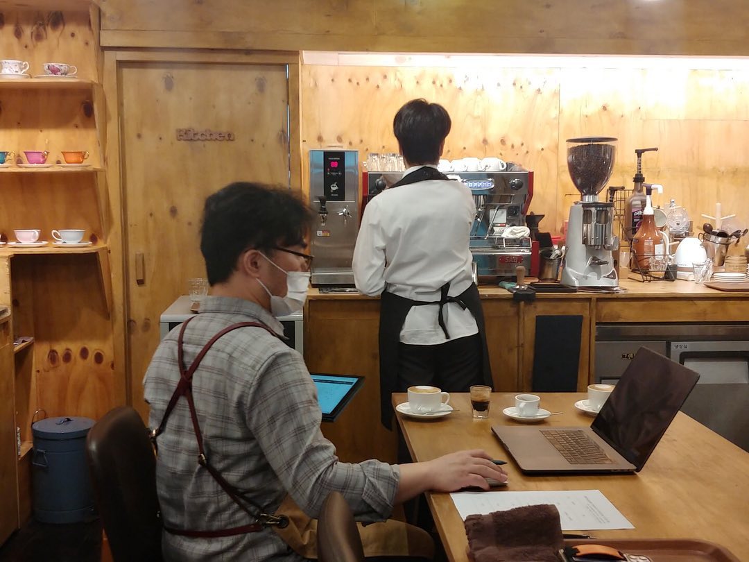 인천 중구 여성문화회관에서 진행된 바리스타교육의 검정평가가 있었습니다.