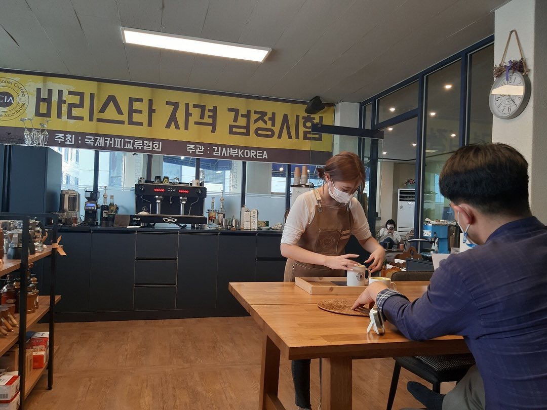 오랜만에 소식 전합니다^^