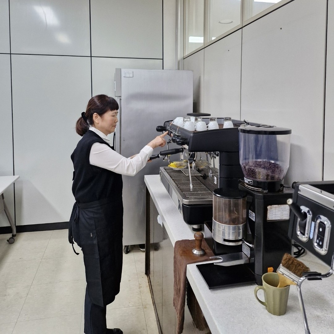 커피 바리스타가 되기 위한 교육의 마지막 과정인 국제커피교류협회 자격검정시험을 소개하는 [국제커피교류협회 시험공간보기] 시간이 돌아왔습니다 ♬ (2024-08-16)