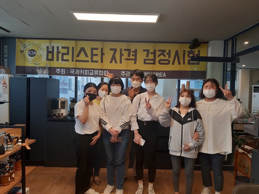 오랜만에 소식 전합니다^^